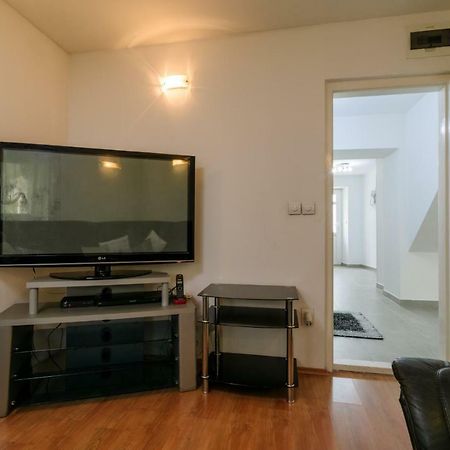 Апартаменты House Niko Каштела Экстерьер фото